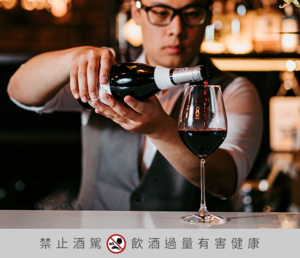 【Night Eleven】藏匿在北醫後巷內的酒吧!走英倫風卻賣日本烈酒?還有自釀啤酒跟創意調酒!酒GQ瀟灑男人網