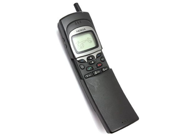 經典神機回歸!Nokia 復刻「香蕉機」8110宣布開賣