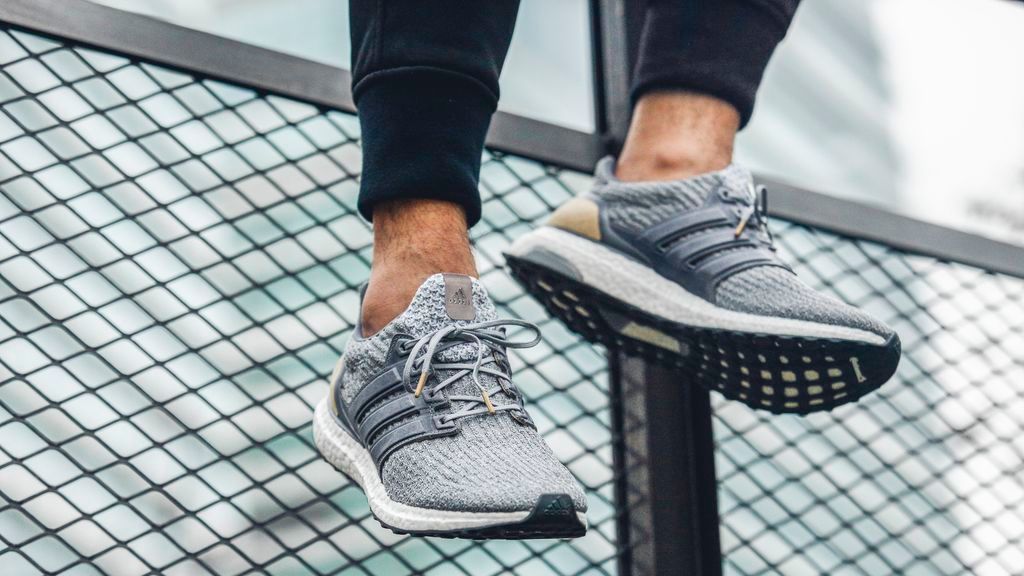 加入皮革質地的UltraBOOST LTD 王者頭銜,當之無愧!潮流新聞GQ瀟灑男人網