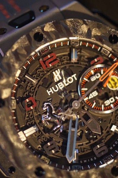 跨界玩不完,Hublot x Ferrari 2015 Basel 新品抵台錶GQ瀟灑男人網