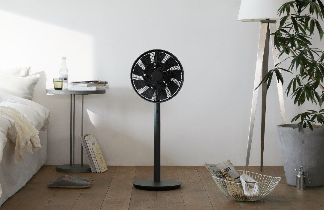 夏天的必備家電當然要選最好看的!除了Dyson以外還有「這九款造型風扇」好看又好用!