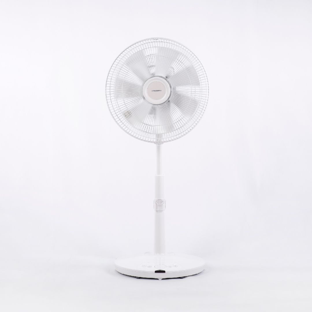 夏天的必備家電當然要選最好看的!除了Dyson以外還有「這九款造型風扇」好看又好用!