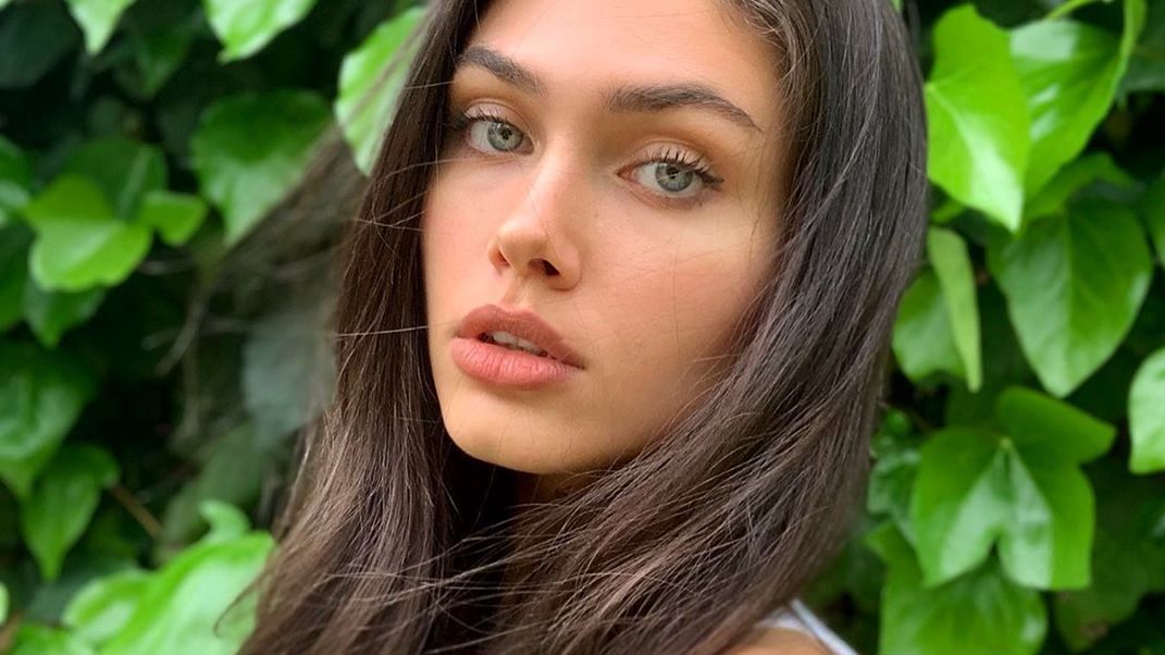 IG 秒按追蹤!「超模九頭身」烏克蘭美女 Victoria Bronova 令人目不轉睛的極致美顏!