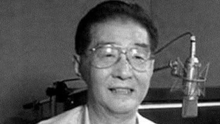 《櫻桃小丸子》爺爺就是他!吳孟達御用配音員「胡立成」演活周星馳近 20 部電影,曾為《阿拉丁》《天外奇蹟》等迪士尼、皮克斯作品配音