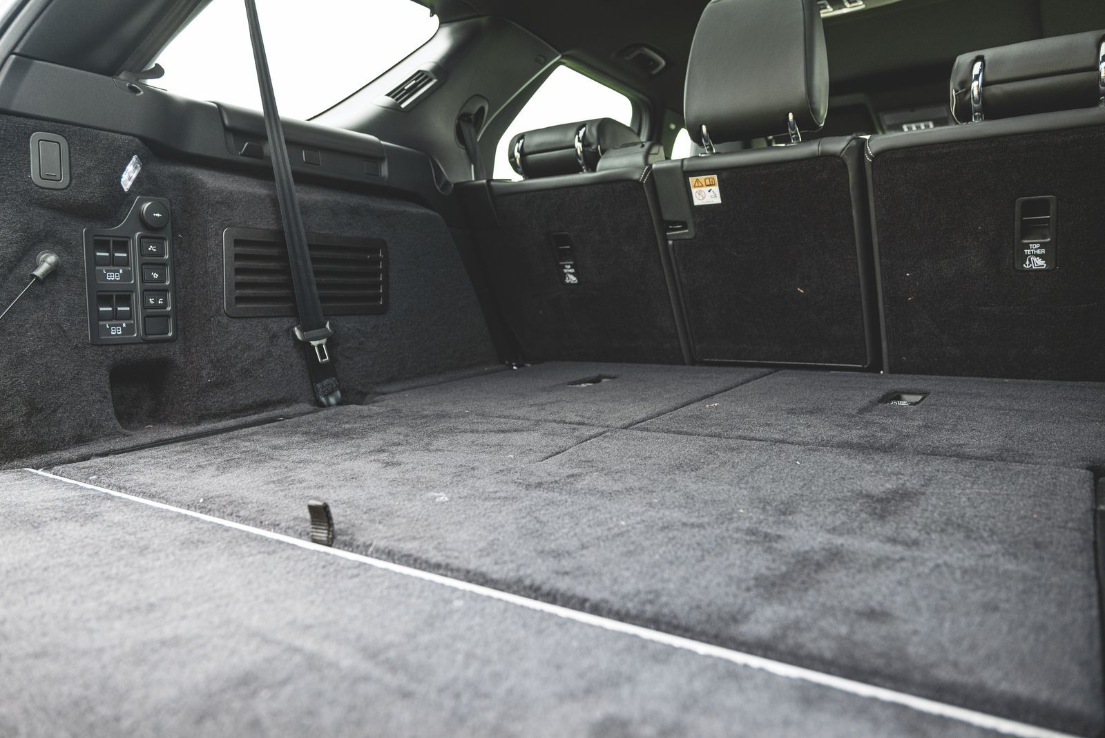【GQ試駕】Land Rover Discovery 南台灣全程1200 公里實測,「大幅度內裝優化」為本作亮點