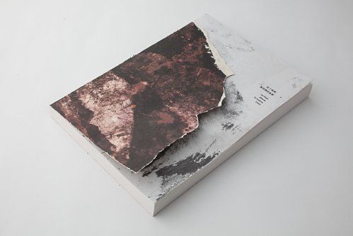 Lisa 萬聖節裝扮「吉巴羅」源於《愛x死x機器人》第三季話題篇章,魅惑女妖 3 大隱喻全解析!
