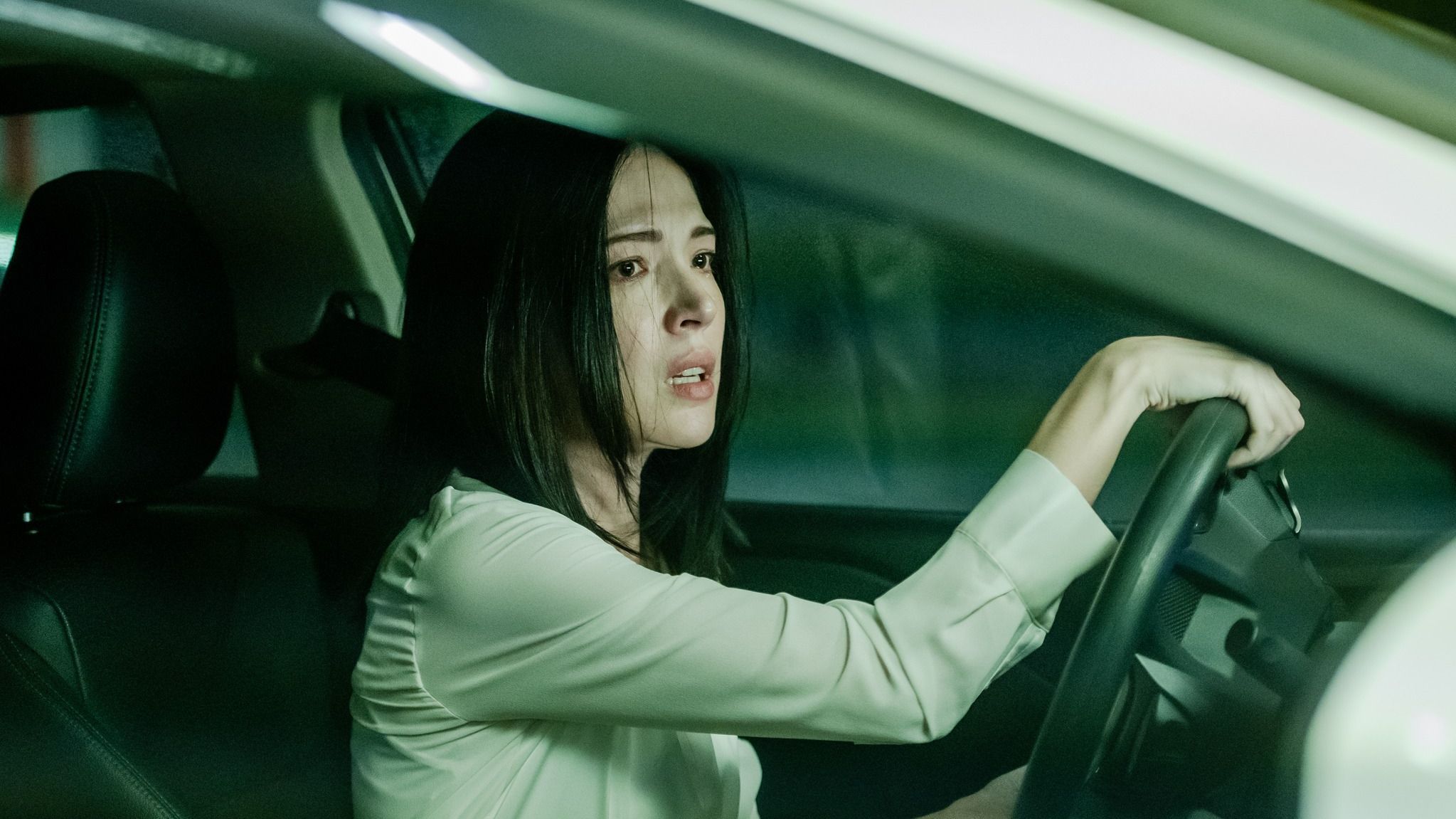 Netflix 排行榜第一!《她和她的她》6 大看點整理:燒腦懸疑手法帶出最燒心的故事,看許瑋甯、李程彬、賈靜雯、吳慷仁同台飆戲!
