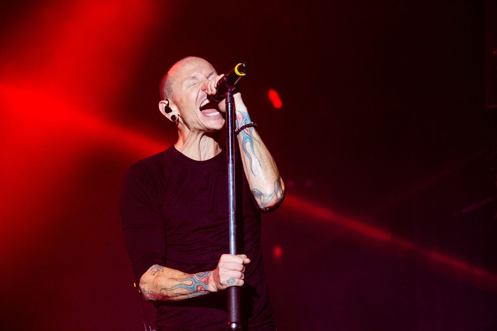 【GQ歌單】 聯合公園 Linkin Park 用搖滾金曲改變時代,查斯特班寧頓我們音樂裡 Good Goodbye