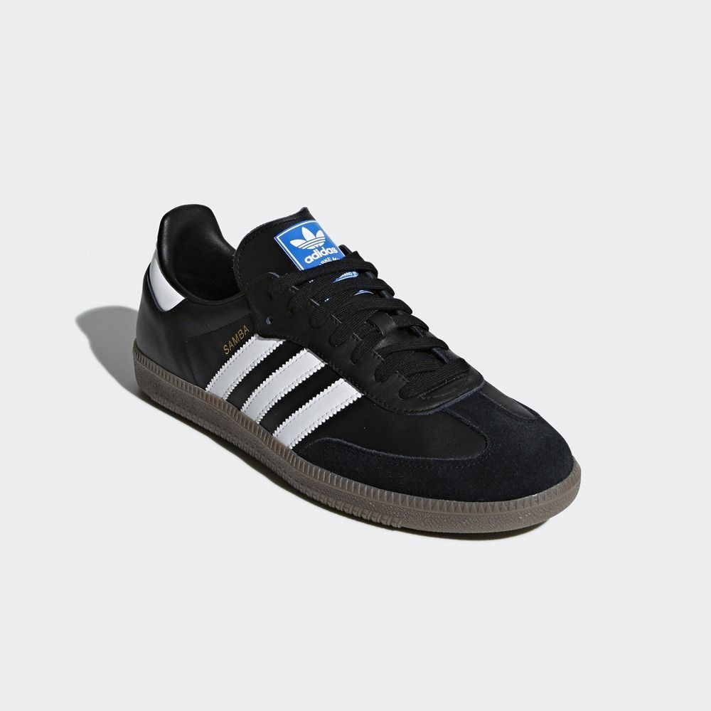 窄鞋趨勢必須跟上!adidas熱門鞋款Samba、Gazelle怎麼分?挑選資訊、購物推薦一次看!