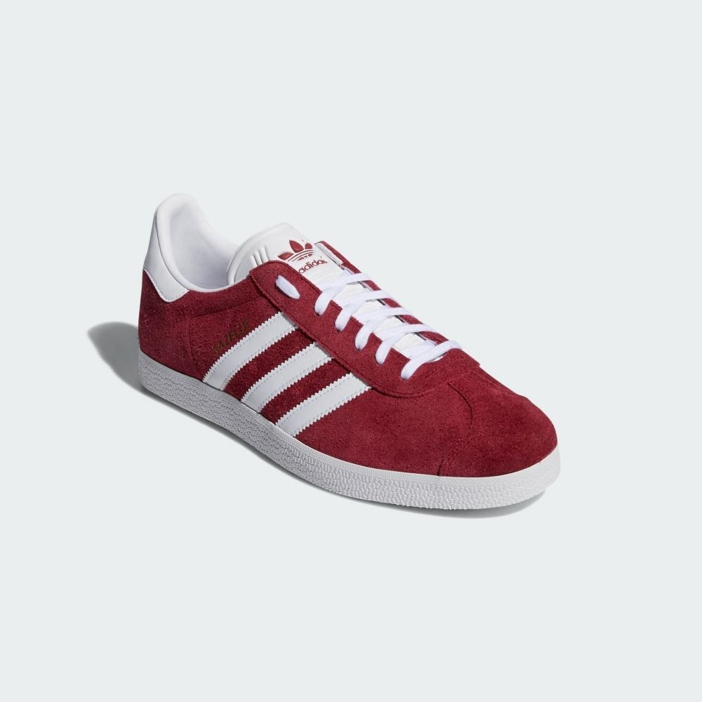 窄鞋趨勢必須跟上!adidas熱門鞋款Samba、Gazelle怎麼分?挑選資訊、購物推薦一次看!