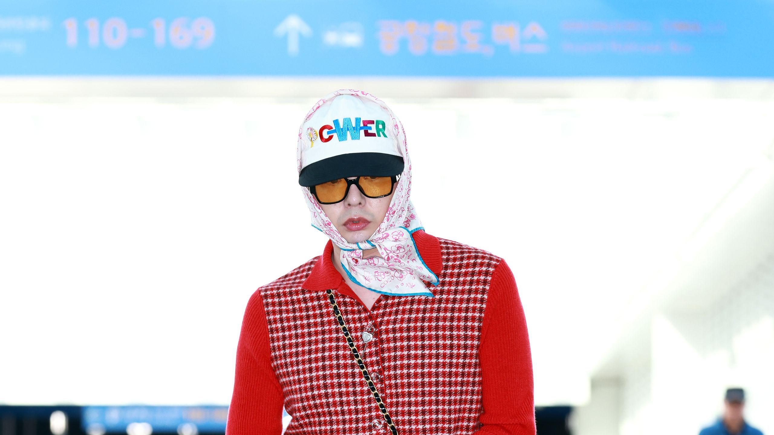 INCHEON SOUTH KOREA NOVEMBER 04 GDragon of BigBang is seen at Incheon International Airport on November 04 2024 in...