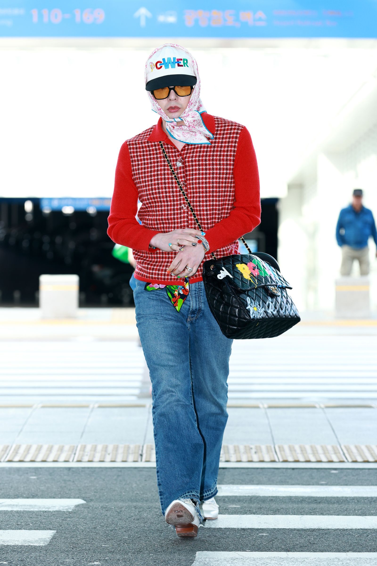 INCHEON SOUTH KOREA NOVEMBER 04 GDragon of BigBang is seen at Incheon International Airport on November 04 2024 in...