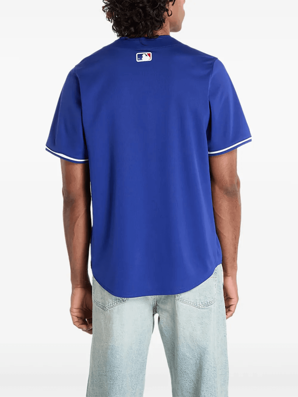 2025 棒球衣推薦|盤點 12 款棒球衫與棒球外套,從復古運動風 Nike、Mitchell Ness 到潮流品牌 WTAPS 通通有!