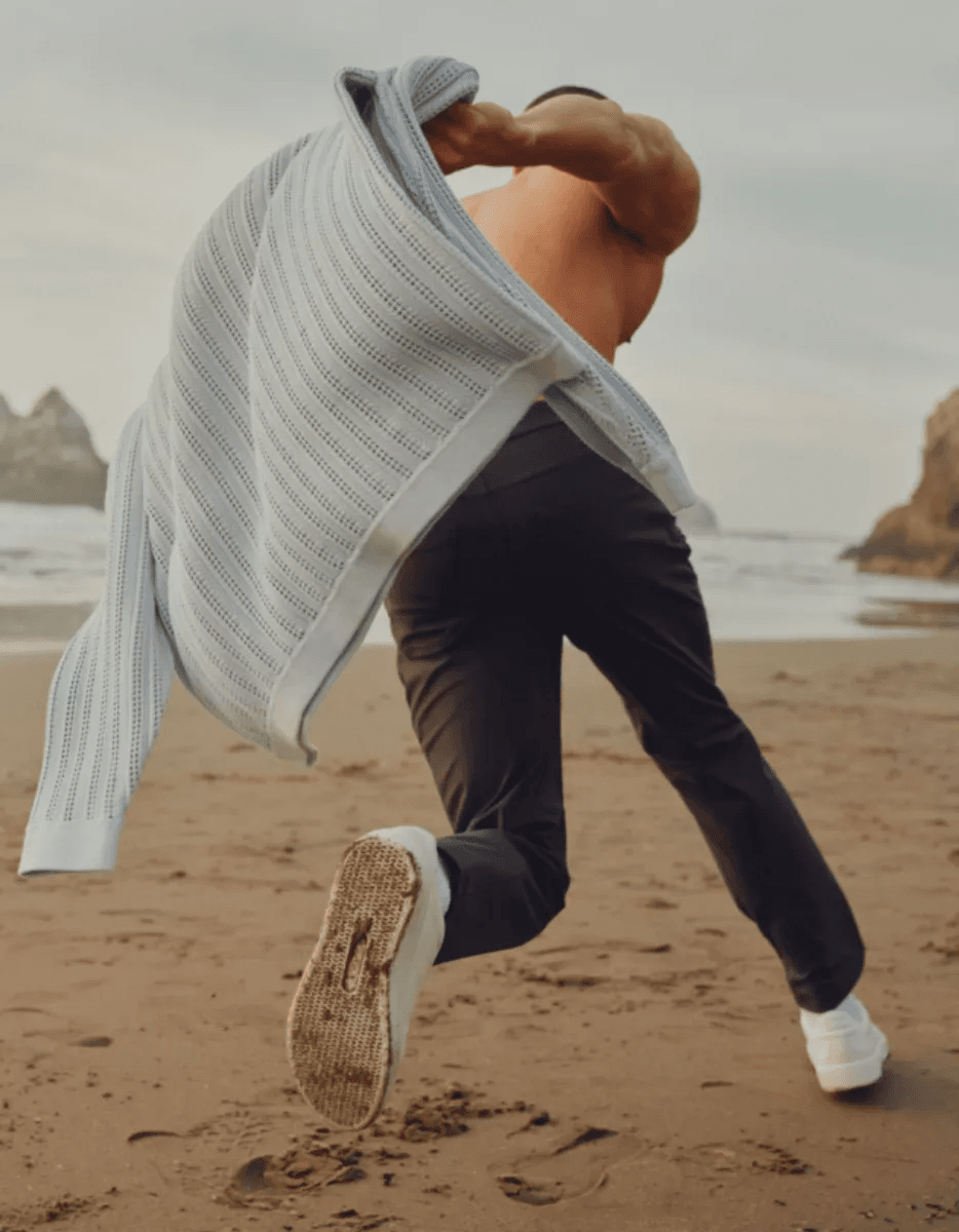【黑五優惠】Lululemon 男裝選購指南,從經典 ABC 剪裁長褲、熱銷 Polo 衫到秋冬保暖外套一次看!