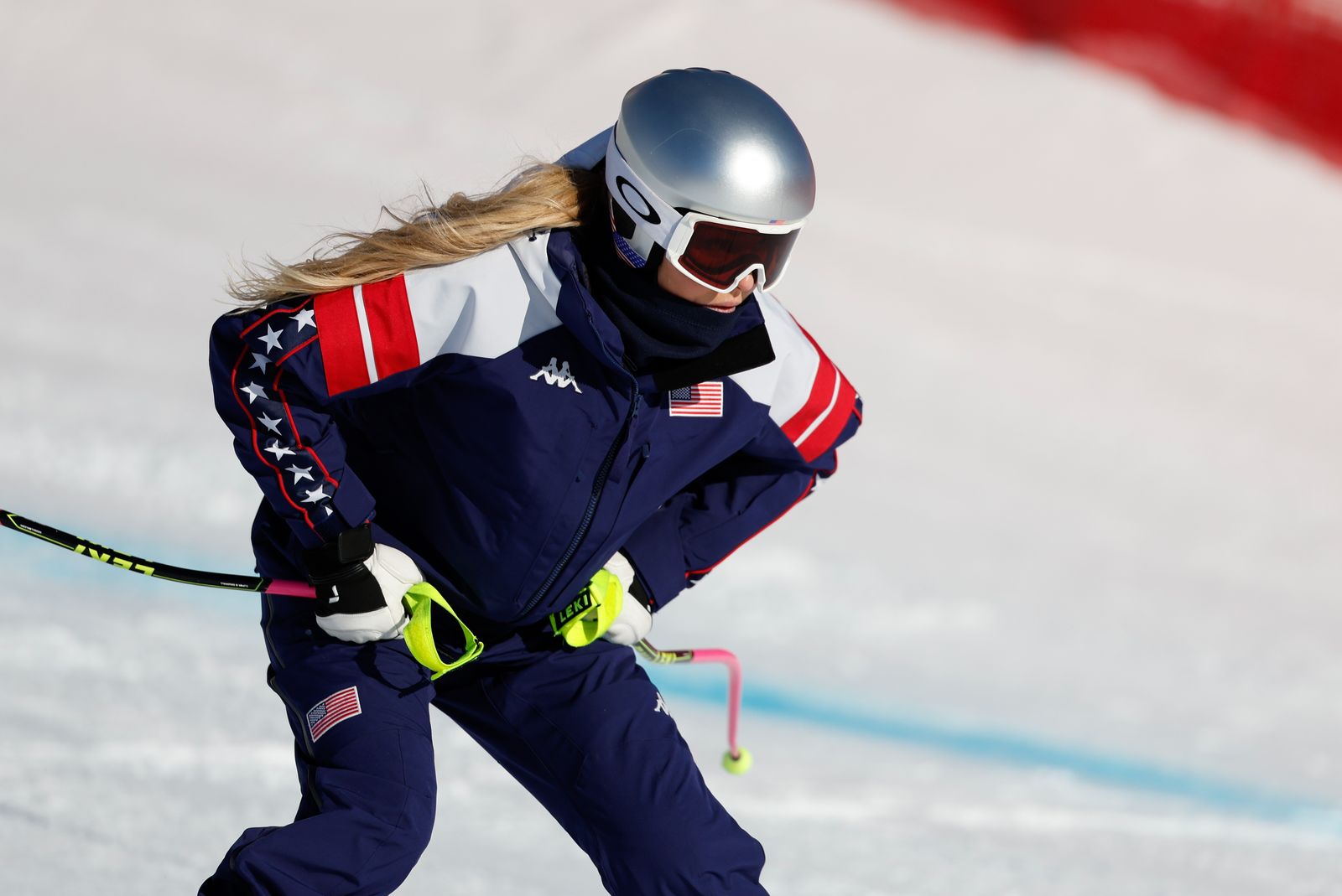 CORTINA D'AMPEZZO ITALY FEBRUARY 8 Lindsey Vonn of Team United States inspects the course during the Women's Downhill...