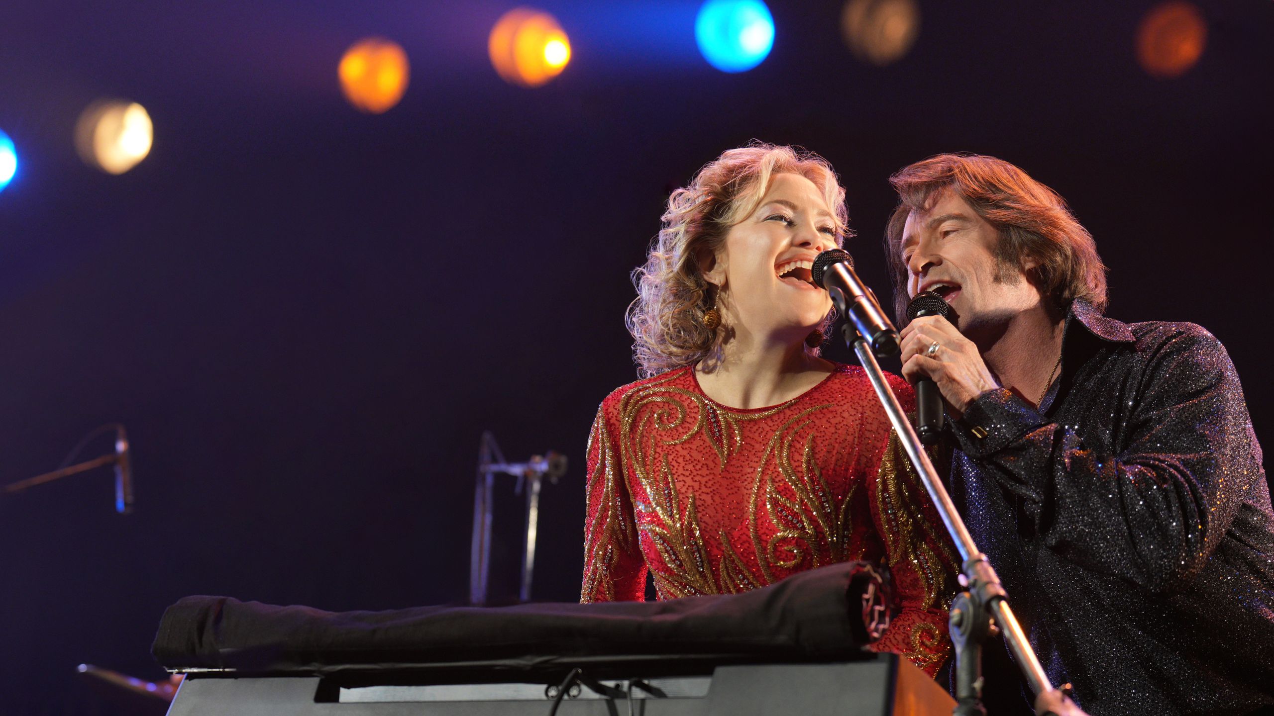 Kate Hudson as Claire Sardina and Hugh Jackman as Mike Sardina in director Craig Brewer's SONG SUNG BLUE a Focus...