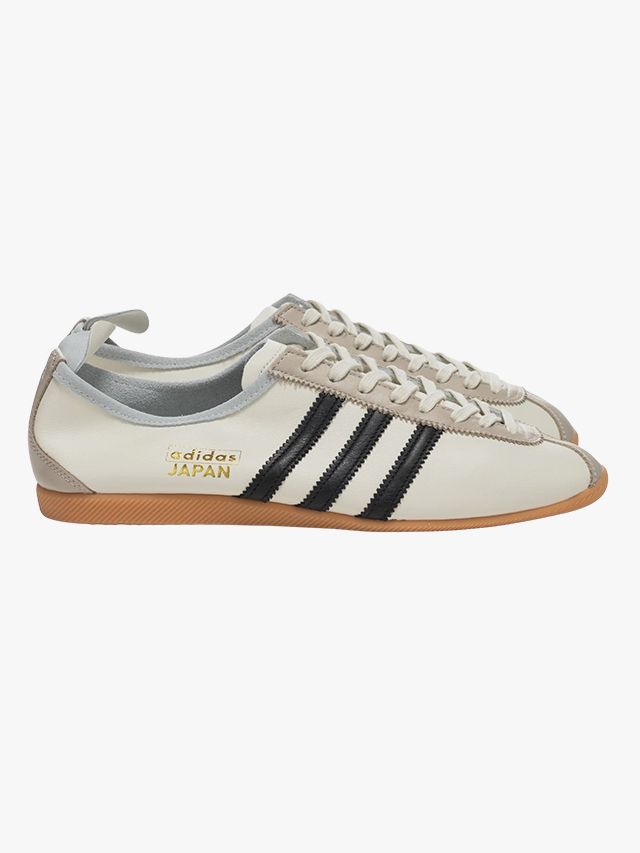 Image may contain Clothing Footwear Shoe and Sneaker