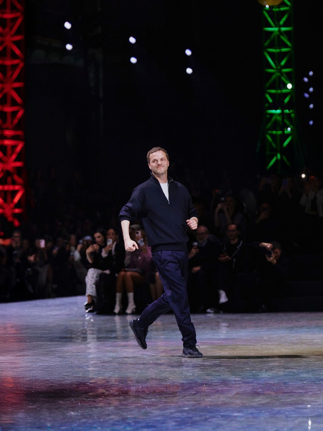 GQ本週時尚大事:LVMH與Hermès 財報出爐、Kering執行長發表轉型戰略計畫、Matthieu Blazy獲選百大影響力人士!