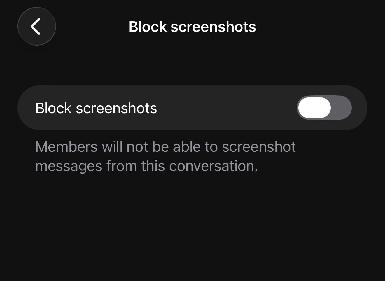 A screenshot from XChat app with a toggle to block members from making screenshots