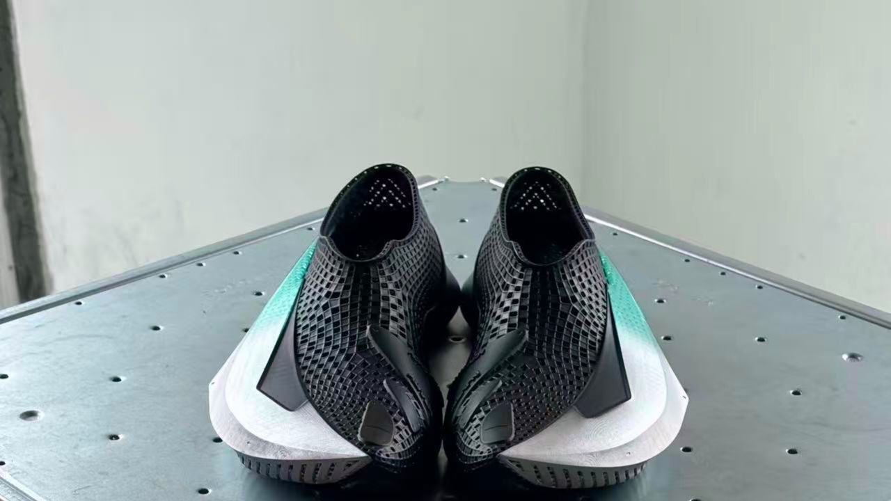 【球鞋月曆】5 月必買推薦:3D 列印鞋履 Acronym x Aliveform 超吸睛!Travis Scott、Nigo 等潮流大神重磅聯名登場