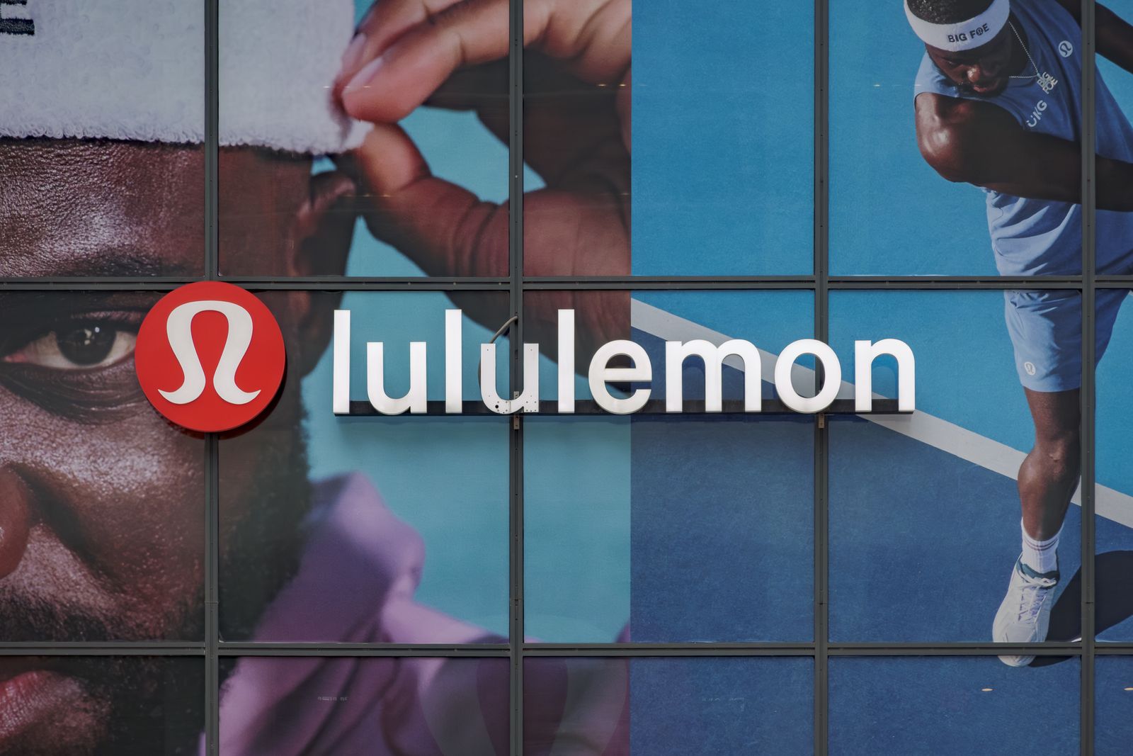 MANHATTAN NEW YORK UNITED STATES 20250415 Sign at the entrance to the Lululemon store in Midtown Manhattan.
